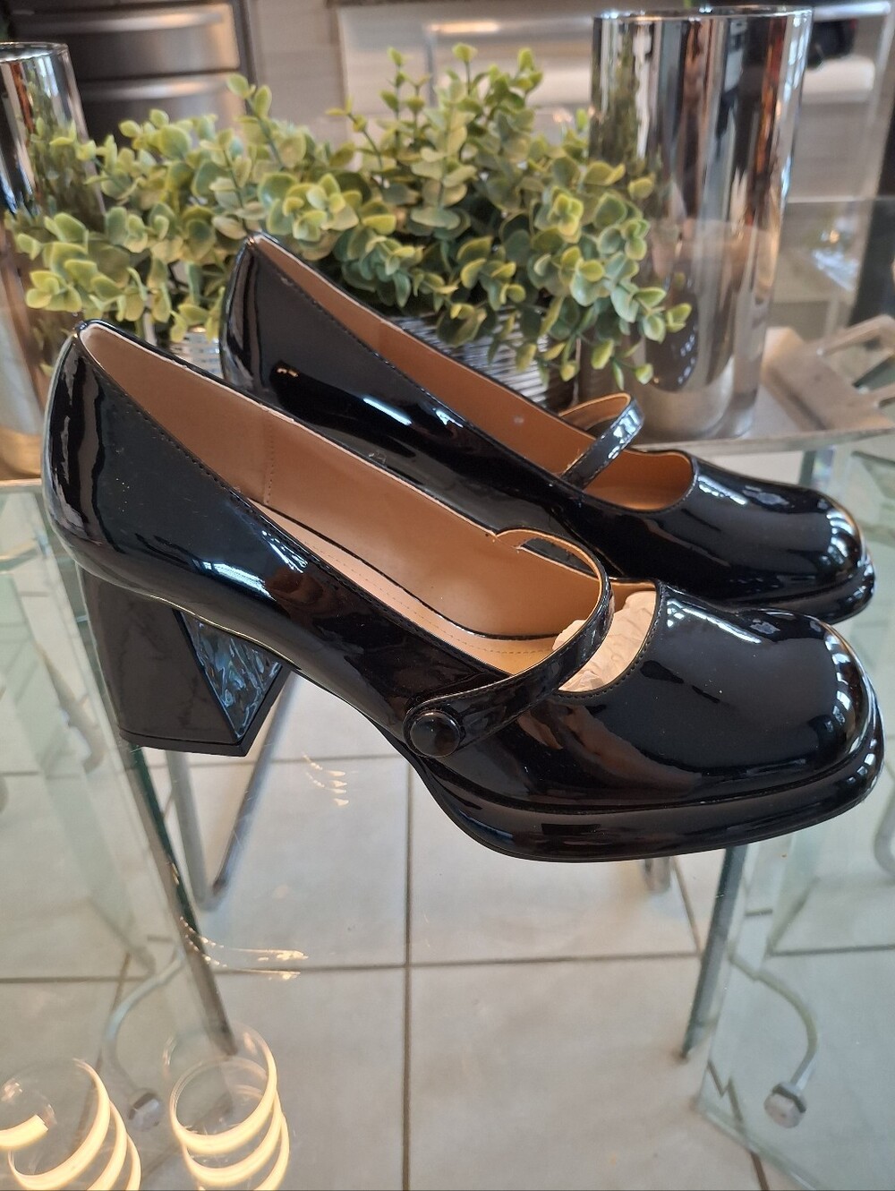 Black Patent Mary Jane Block Heel Pumps - Women